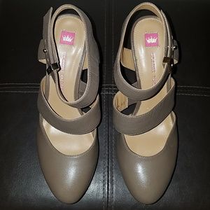Elaine turner strap closed toe wedge